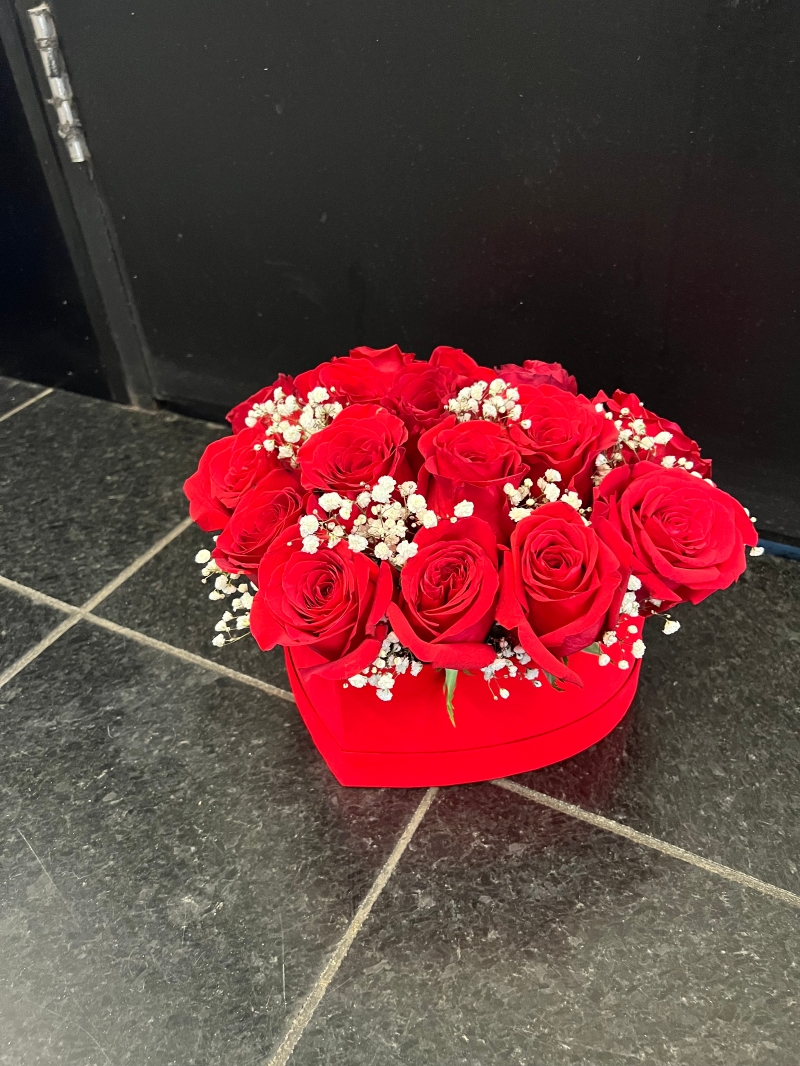 Roses in stars Box