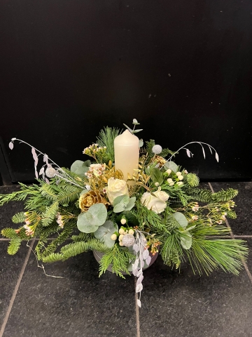 Christmas Table Arrangements