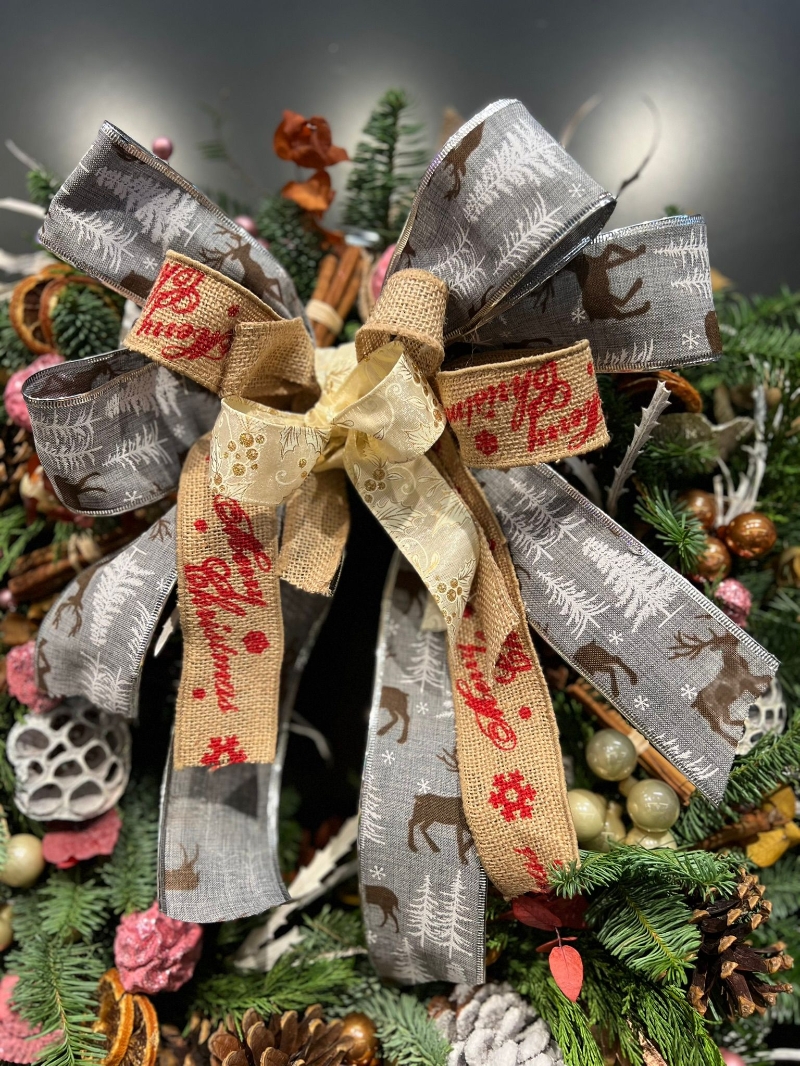 Christmas Wreath with Bow