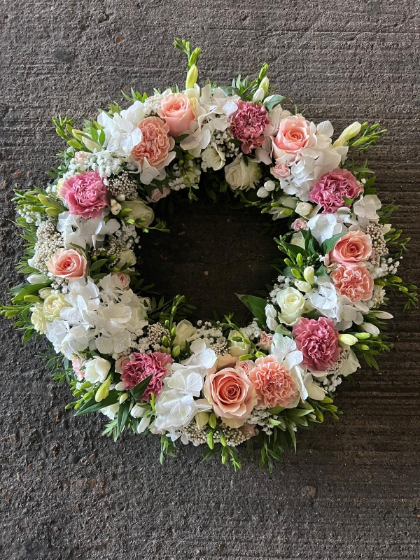 Wreath elegant